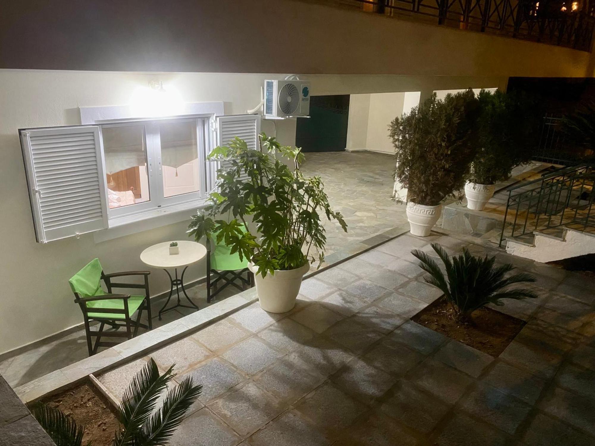Nikos Apartment Spáta Zewnętrze zdjęcie
